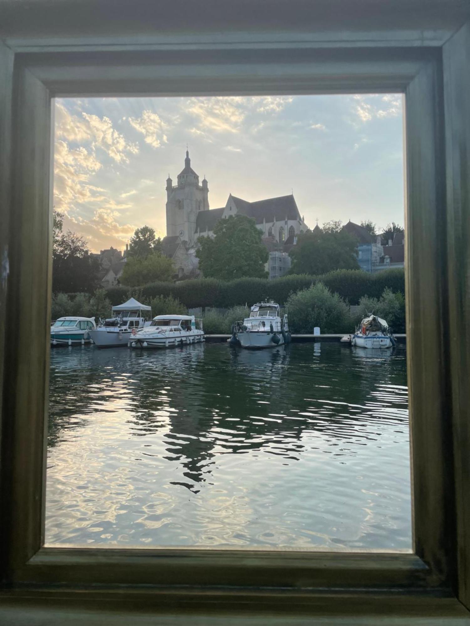 Appartamento « Au Coeur De Dole » Esterno foto